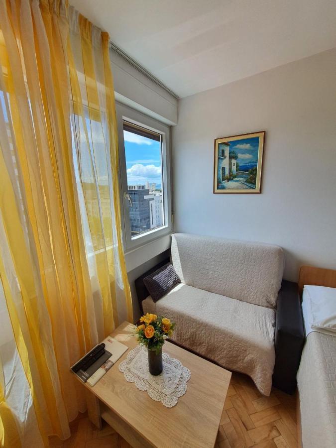 Bella Vista Apartment Split